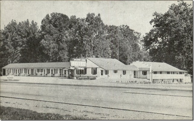 sycamorelodgepostcardfront